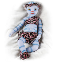 Load image into Gallery viewer, Vollence 20 inch Golden Eyes Avatar Sleeping Full Silicone Baby Doll